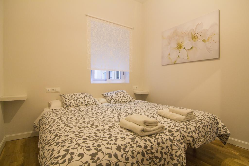 Apartamentos Aloha 2 Centro El Puerto De Santa Maria Luaran gambar
